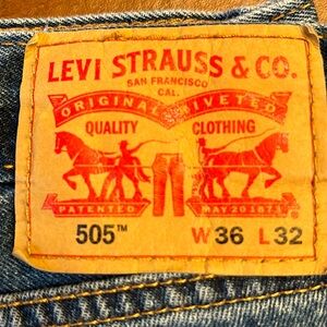 Levi Strauss & Co 505 jeans